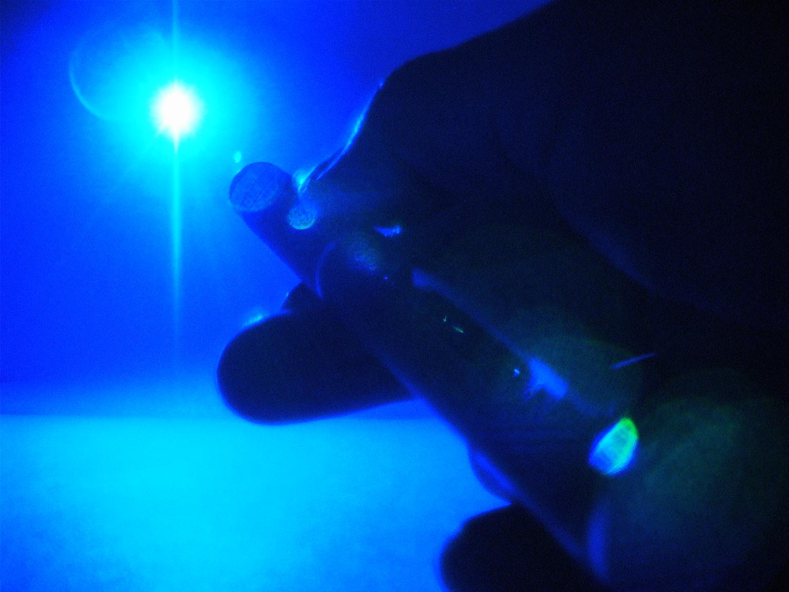(image for) 10mw Blue Violet Laser Pointers - Click Image to Close